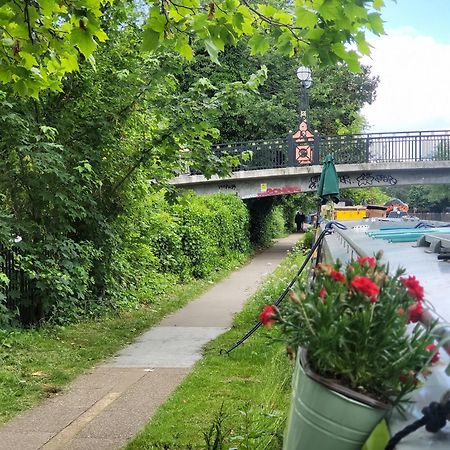 ホテル Comfy Canal Boat In Little Venice For Family & Friends ロンドン エクステリア 写真
