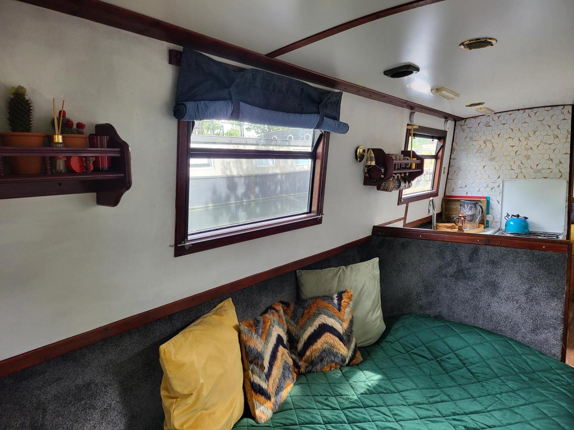 ホテル Comfy Canal Boat In Little Venice For Family & Friends ロンドン エクステリア 写真