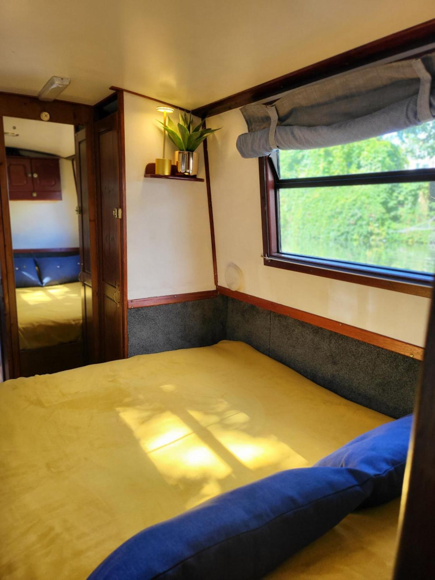 ホテル Comfy Canal Boat In Little Venice For Family & Friends ロンドン エクステリア 写真